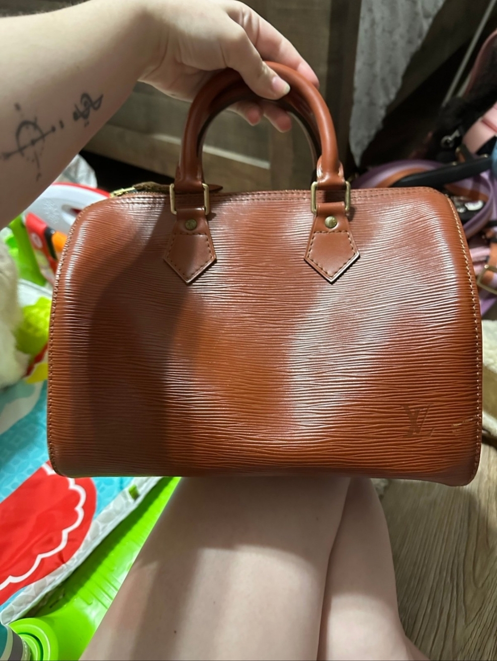 Lv Speedy 25 Epi Leather - Picture 2 of 7